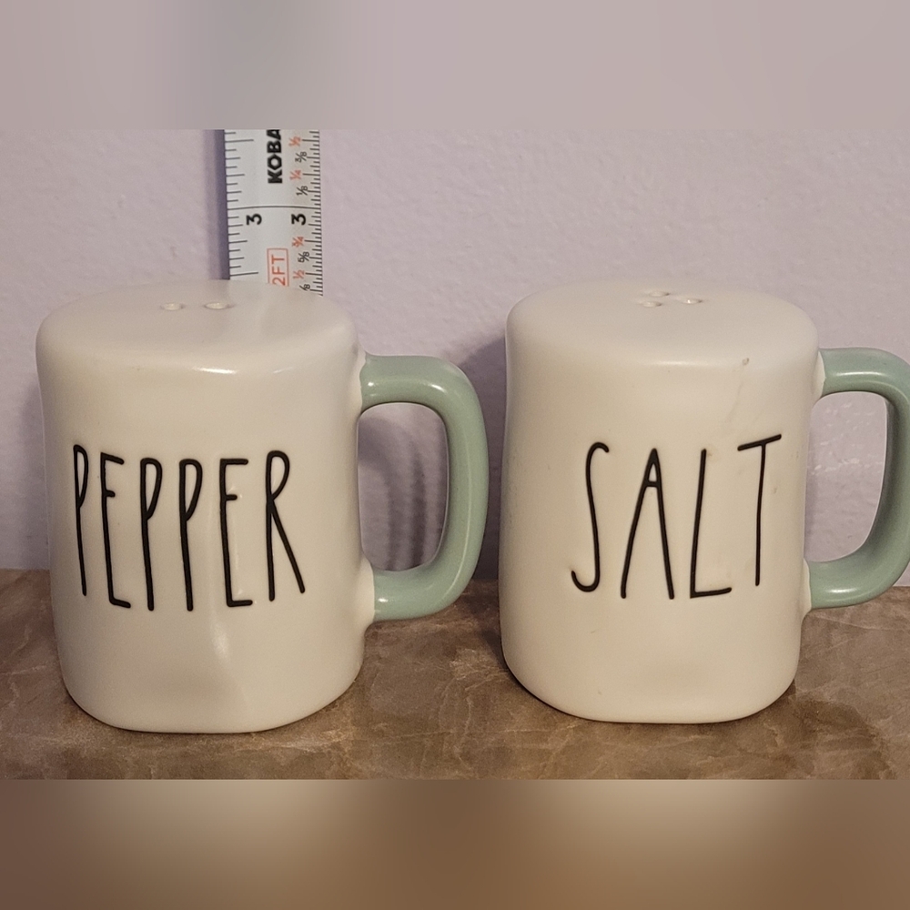 Rae Dunn "Artisan Collection" White Salt and Pepper Shakers with Green Tray Set - Picture 9 of 9